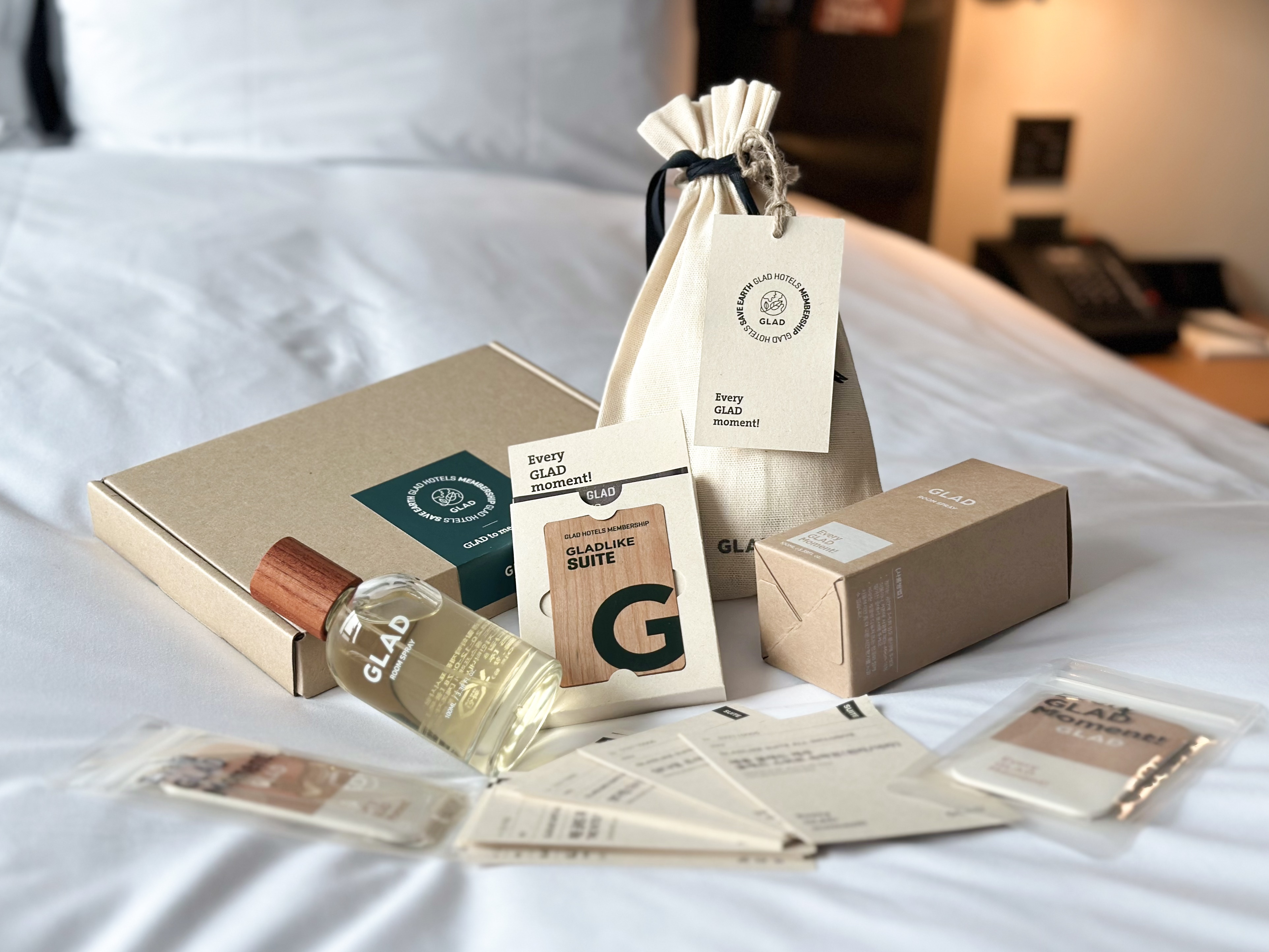 GLADLIKE SUITE FAMILY